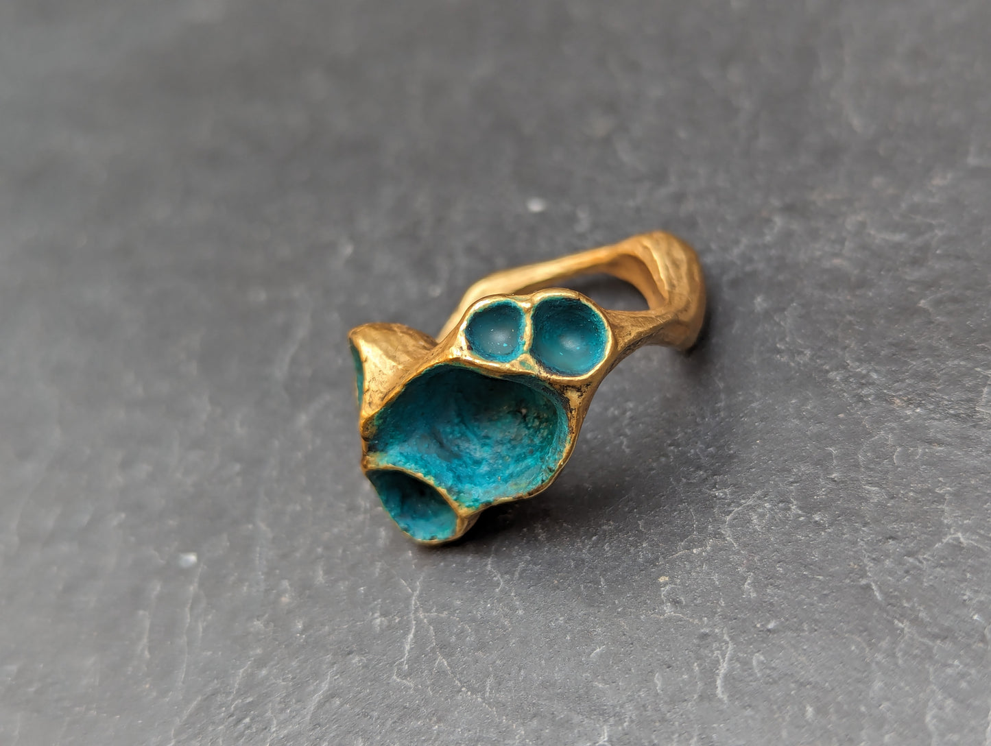 'Artefact' Statement ring in gold.-Beca Beeby