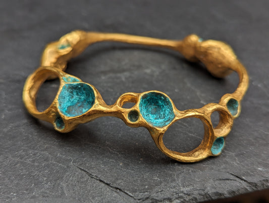 Artefact Bangle in gold-Beca Beeby
