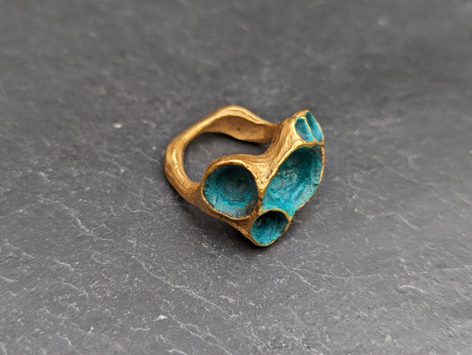 'Artefact' Statement ring in gold.-Beca Beeby