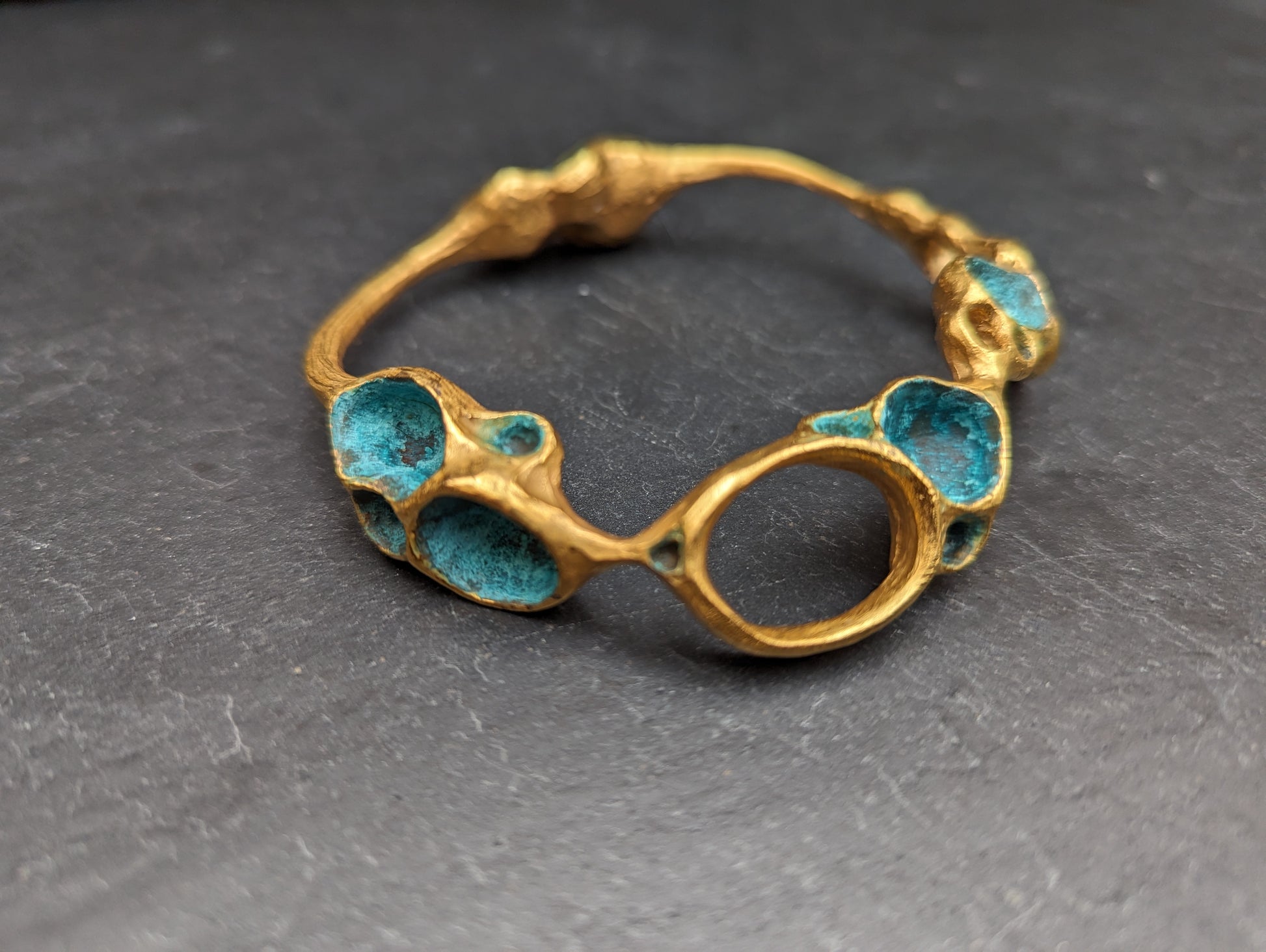 Artefact Bangle in gold-Beca Beeby